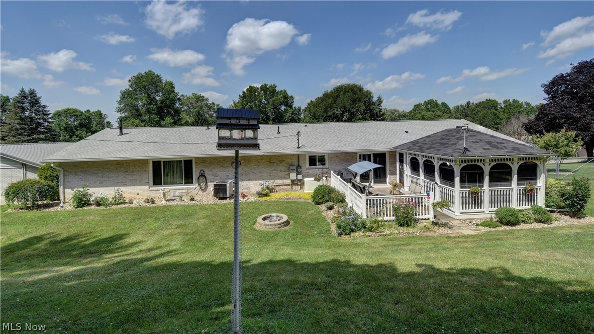 3130 Foothill Drive SE New Philadelphia OH 44663
