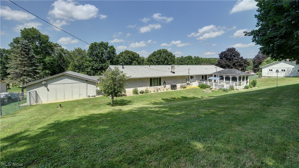 3130 Foothill Drive SE New Philadelphia OH 44663