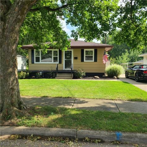 2736 Priscilla Avenue Akron OH 44312