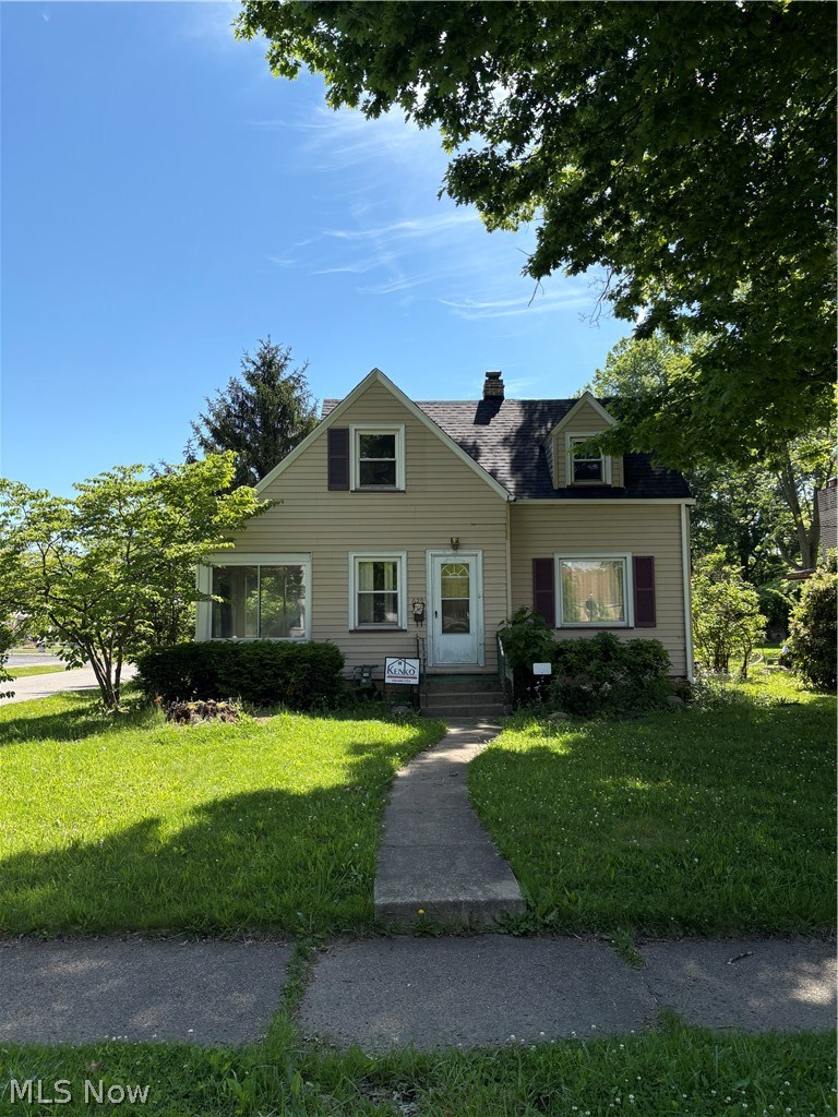 629 SE Willard Avenue SE Warren OH 44483