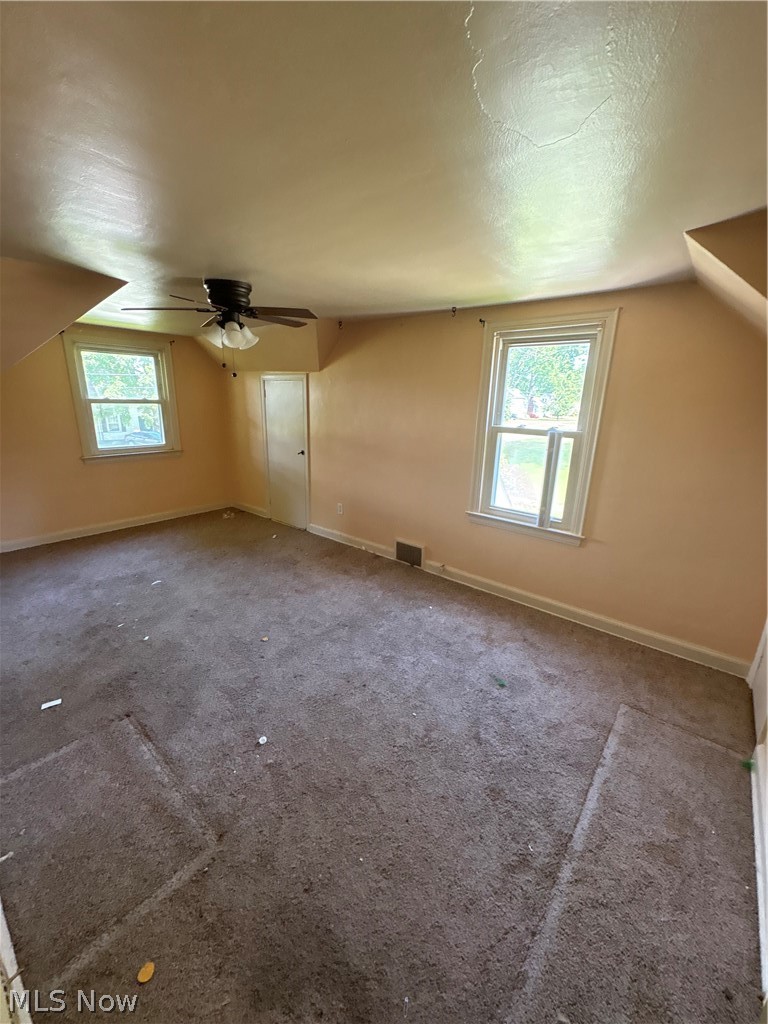 629 SE Willard Avenue SE Warren OH 44483