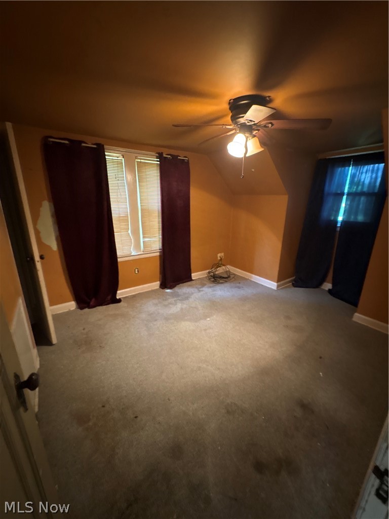629 SE Willard Avenue SE Warren OH 44483