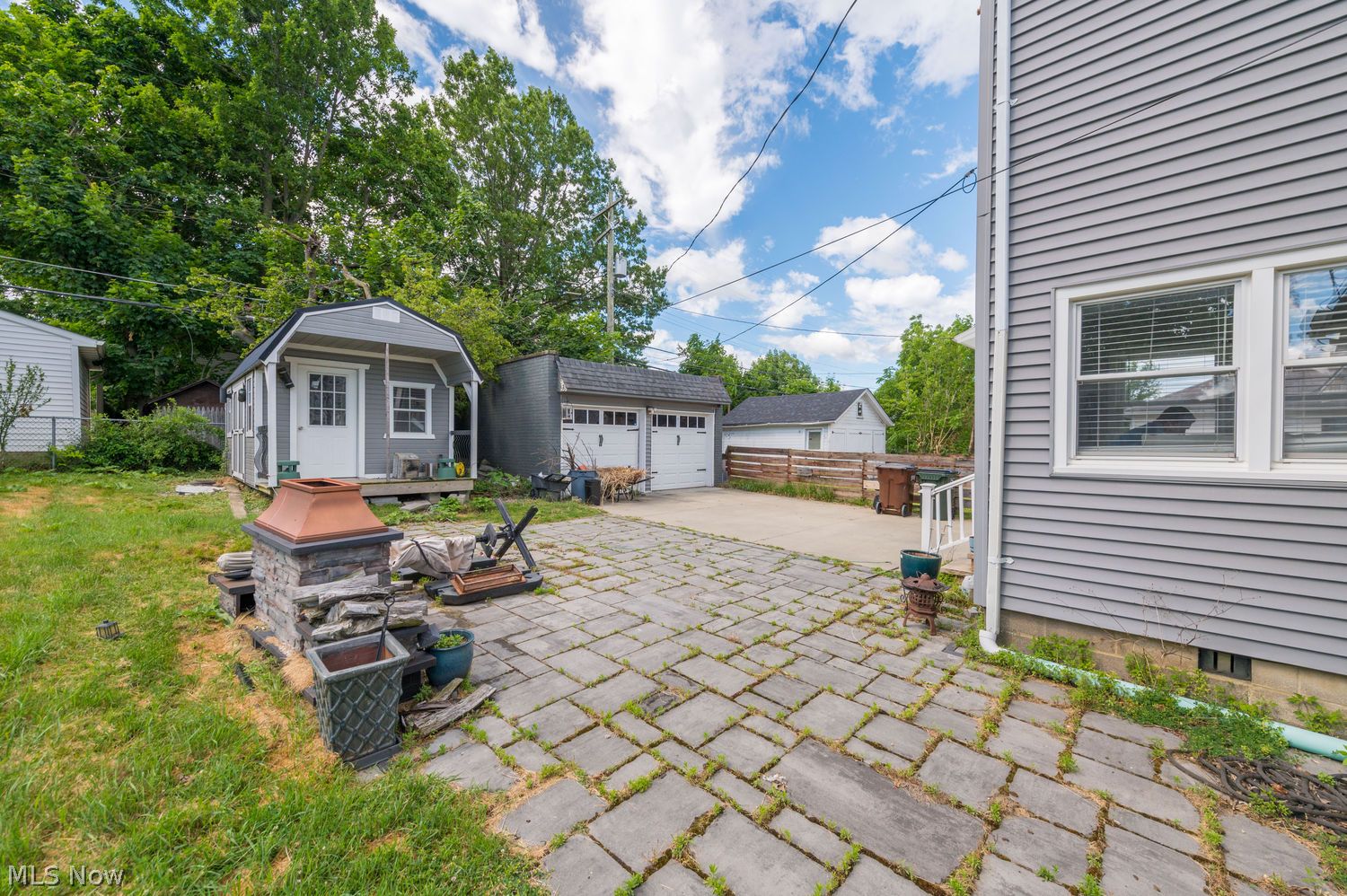 6813 Ridgewood Avenue Cleveland OH 44129