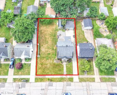 6813 Ridgewood Avenue Cleveland OH 44129