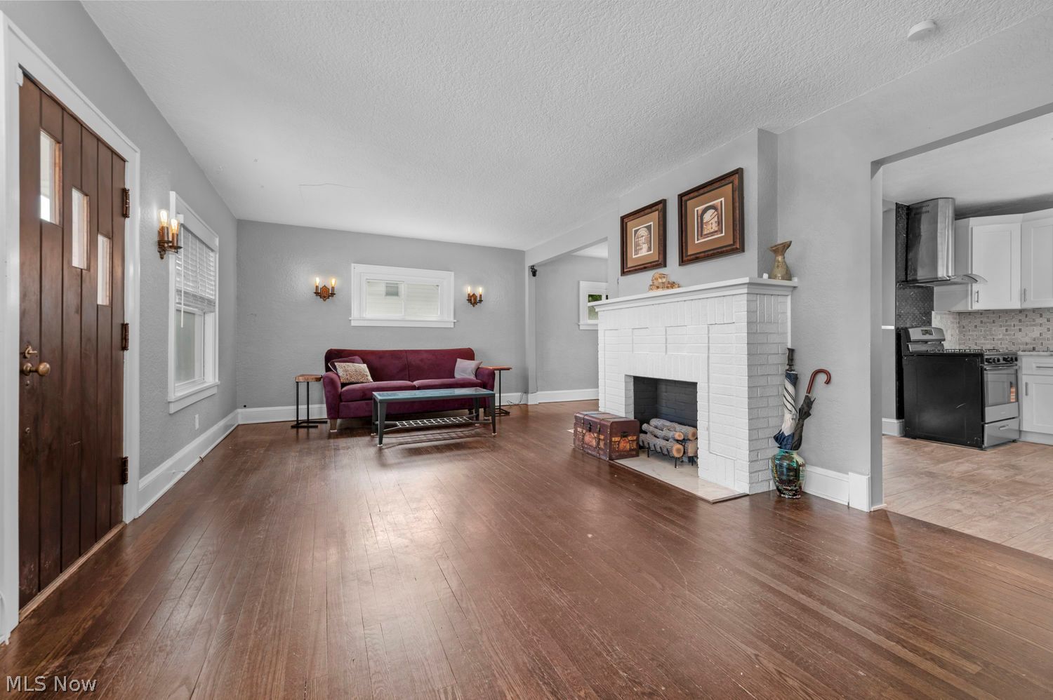 6813 Ridgewood Avenue Cleveland OH 44129