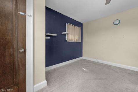 6813 Ridgewood Avenue Cleveland OH 44129