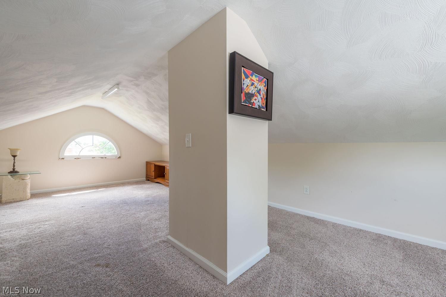6813 Ridgewood Avenue Cleveland OH 44129