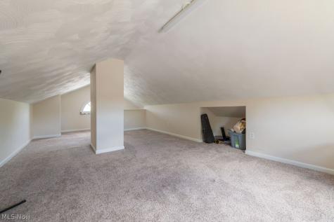 6813 Ridgewood Avenue Cleveland OH 44129