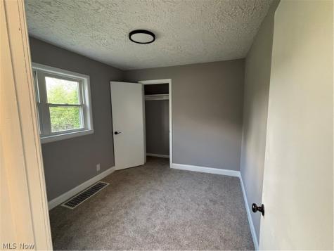 4719 S Main Street Akron OH 44319