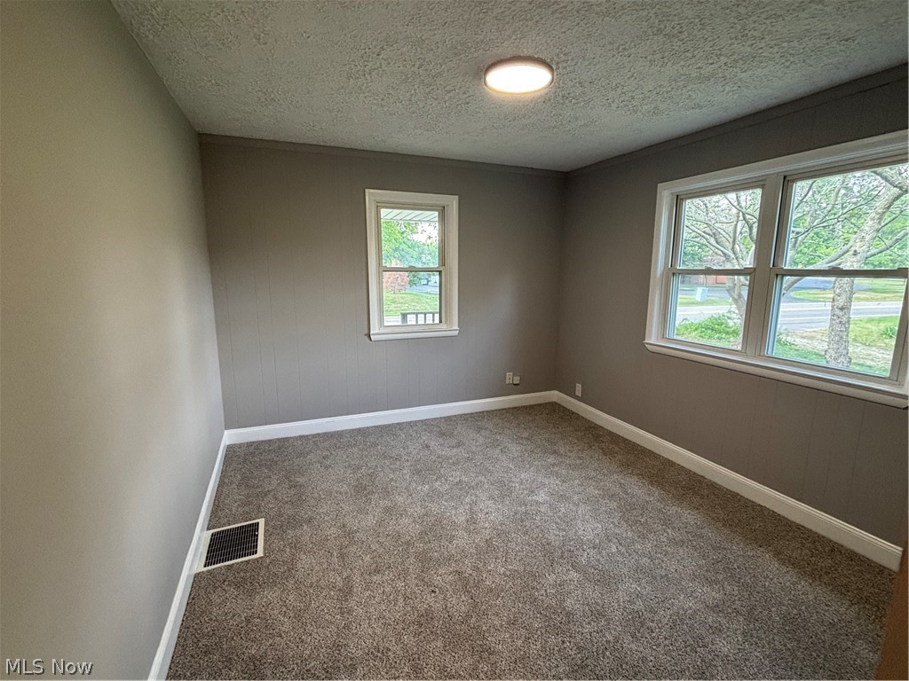 4719 S Main Street Akron OH 44319