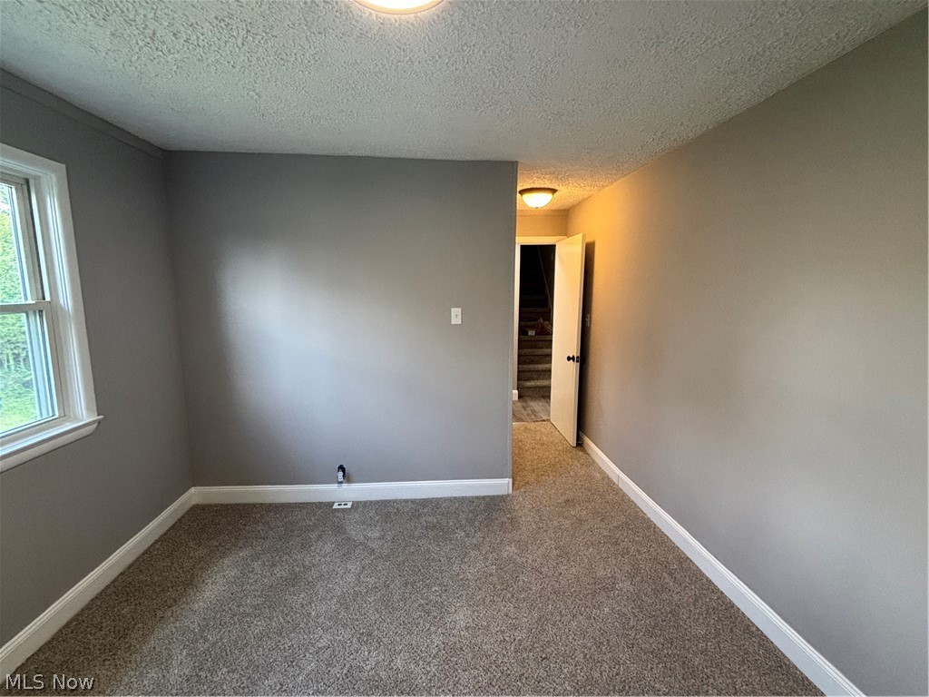 4719 S Main Street Akron OH 44319