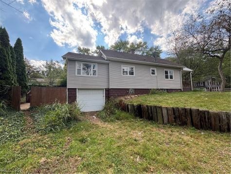 4719 S Main Street Akron OH 44319
