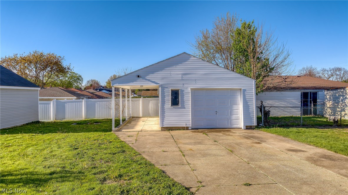 2127 Quayle Drive Akron OH 44312