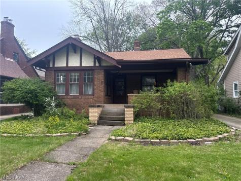2643 Canterbury Road Cleveland Heights OH 44118