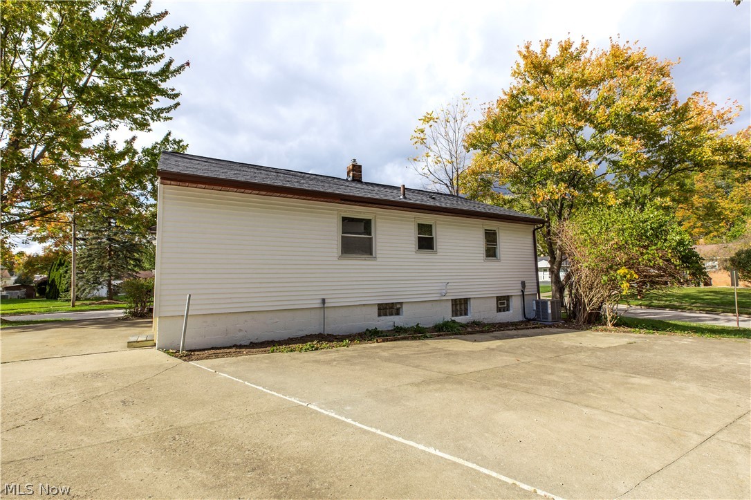 4155 Burton Drive Stow OH 44224