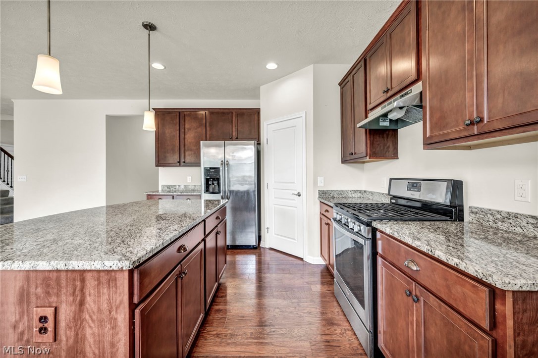 20813 North Greystone Drive Strongsville OH 44149