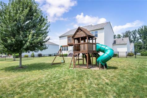 20813 North Greystone Drive Strongsville OH 44149