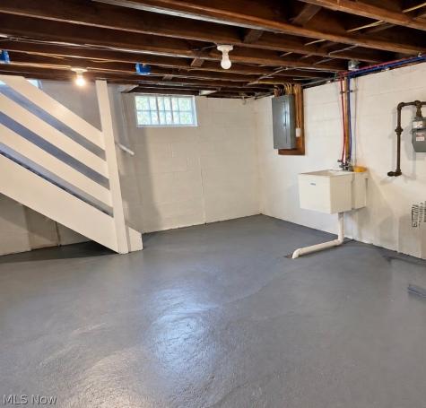 360 Noah Avenue Akron OH 44320