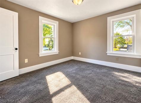 360 Noah Avenue Akron OH 44320