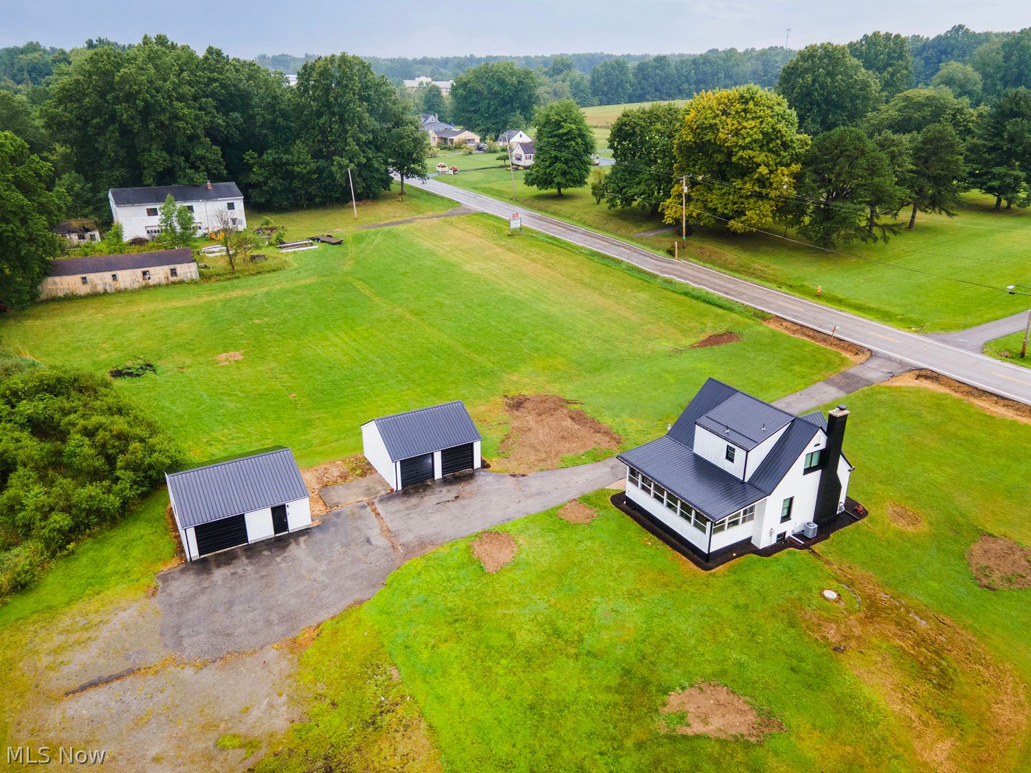 131 Struthers Coitsville Road Lowellville OH 44436