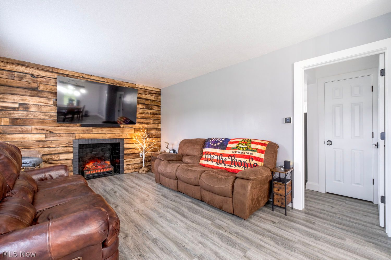 131 Struthers Coitsville Road Lowellville OH 44436