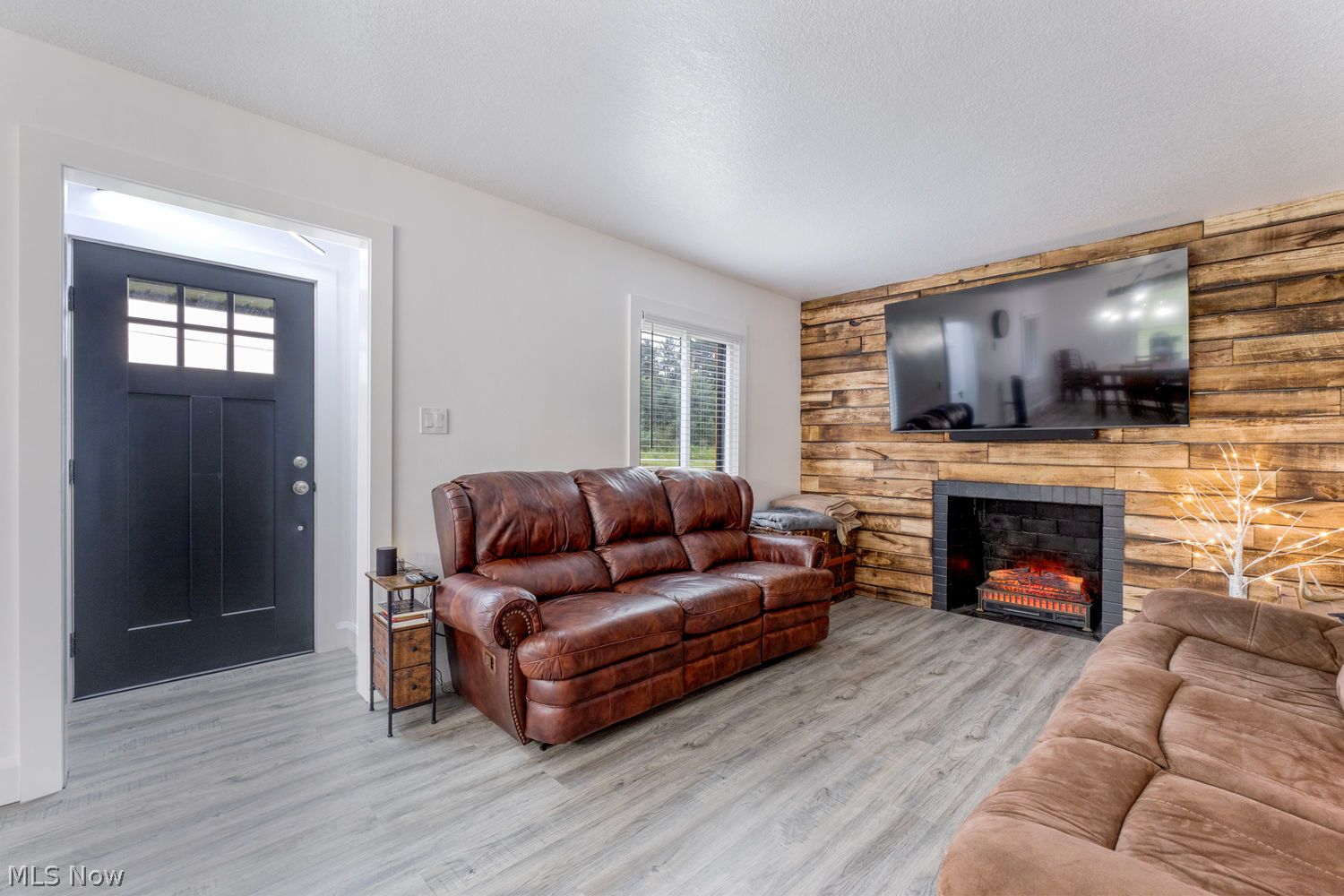 131 Struthers Coitsville Road Lowellville OH 44436