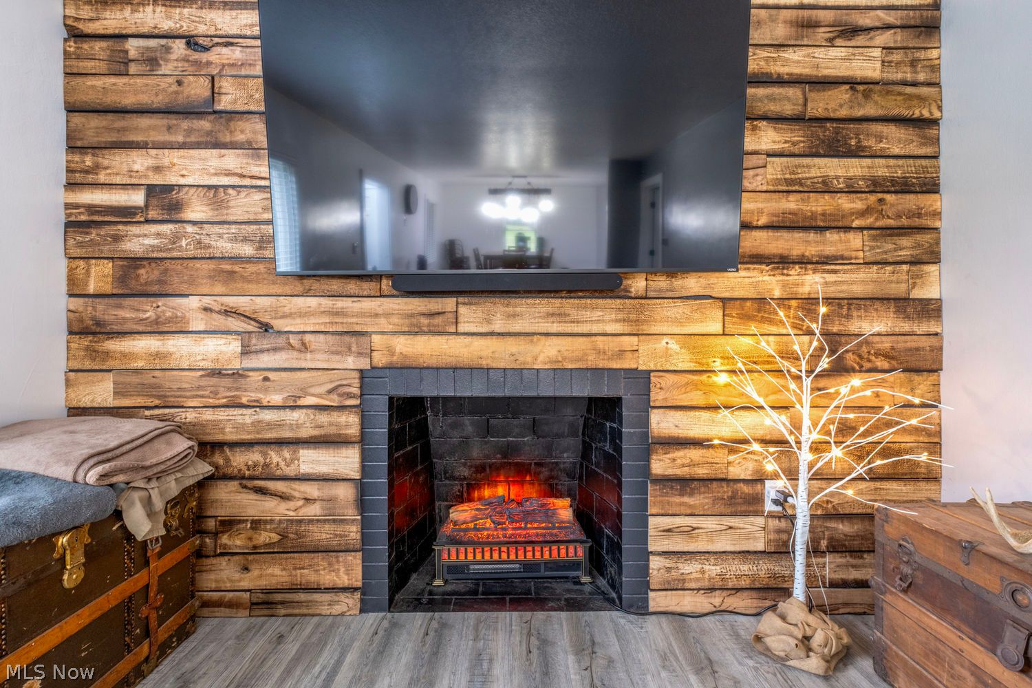 131 Struthers Coitsville Road Lowellville OH 44436