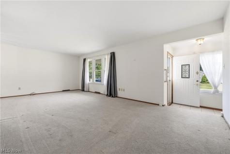 2615 George Avenue Parma OH 44134