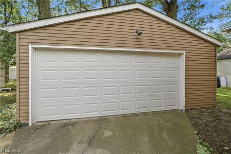 2615 George Avenue Parma OH 44134
