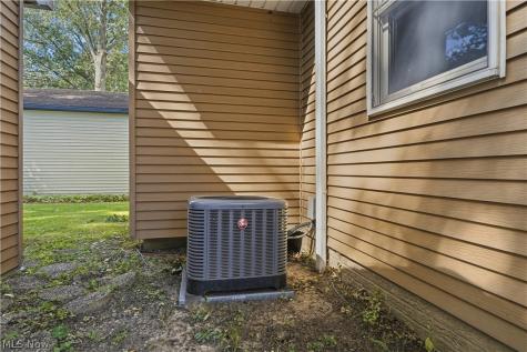 2615 George Avenue Parma OH 44134