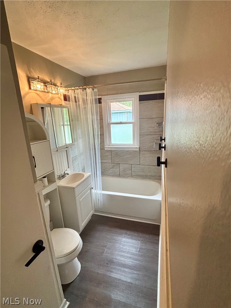 213 Harcourt Road Vermilion OH 44089