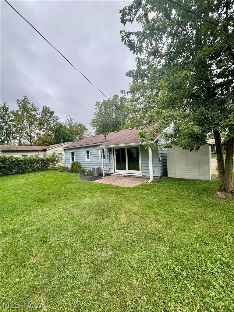 213 Harcourt Road Vermilion OH 44089