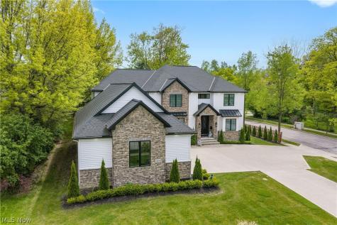 24210 Deptford Drive Beachwood OH 44122