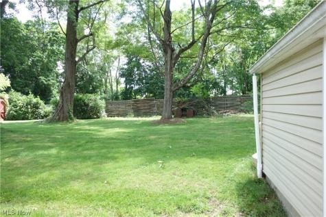 871 Overlook Avenue Ravenna OH 44266