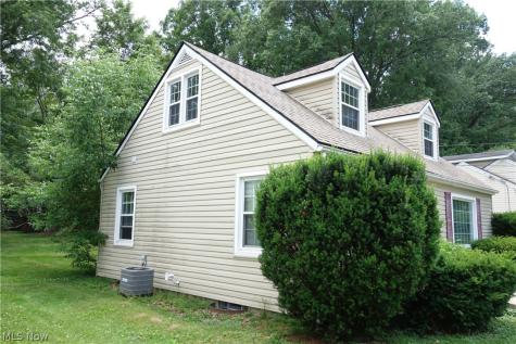 871 Overlook Avenue Ravenna OH 44266
