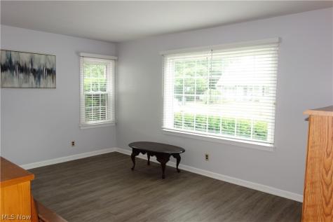 871 Overlook Avenue Ravenna OH 44266