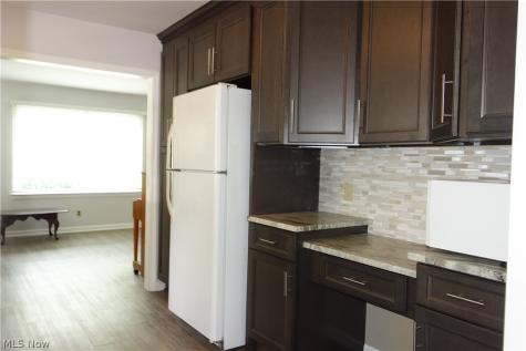 871 Overlook Avenue Ravenna OH 44266