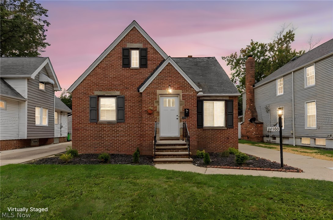 26400 Oriole Avenue Euclid OH 44132