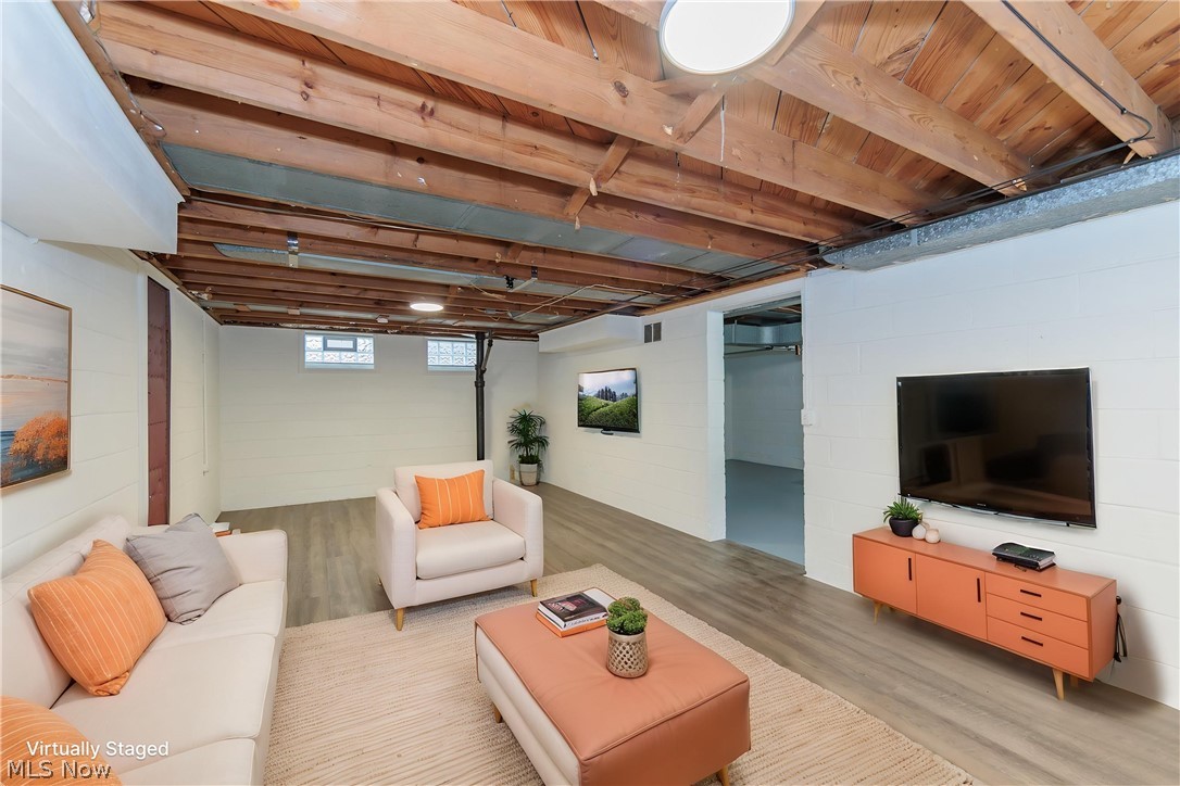 26400 Oriole Avenue Euclid OH 44132