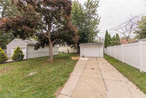 26400 Oriole Avenue Euclid OH 44132