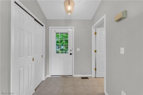 467 Canterbury Lane Northfield OH 44067