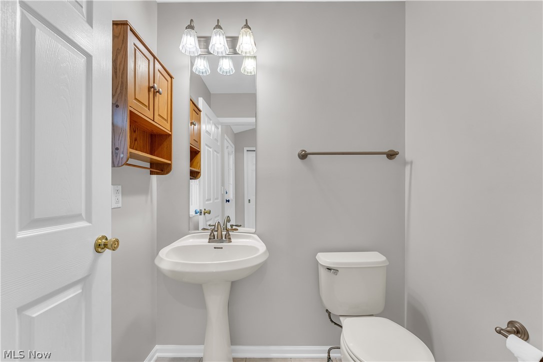 467 Canterbury Lane Northfield OH 44067