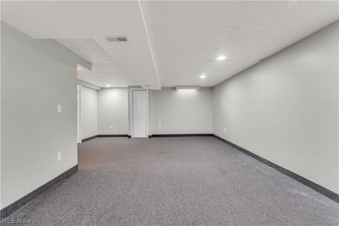 467 Canterbury Lane Northfield OH 44067