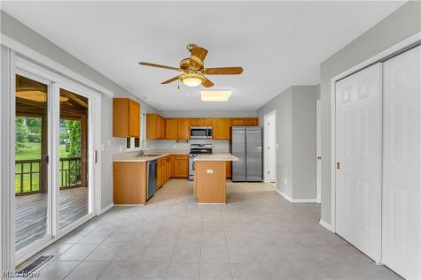 467 Canterbury Lane Northfield OH 44067