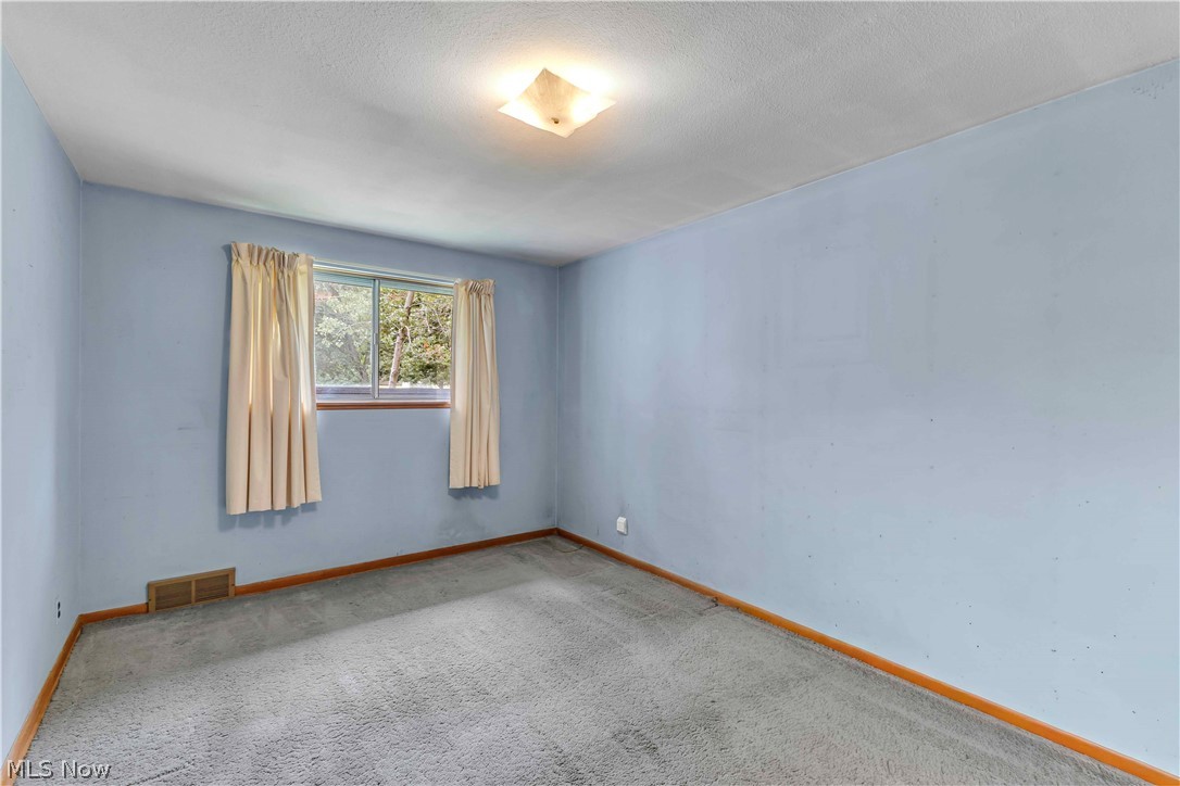 20559 Westwood Park Boulevard Strongsville OH 44149