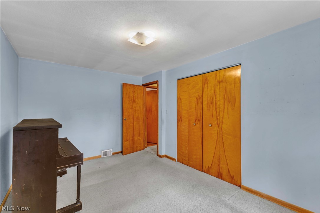 20559 Westwood Park Boulevard Strongsville OH 44149