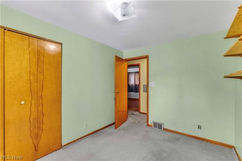 20559 Westwood Park Boulevard Strongsville OH 44149