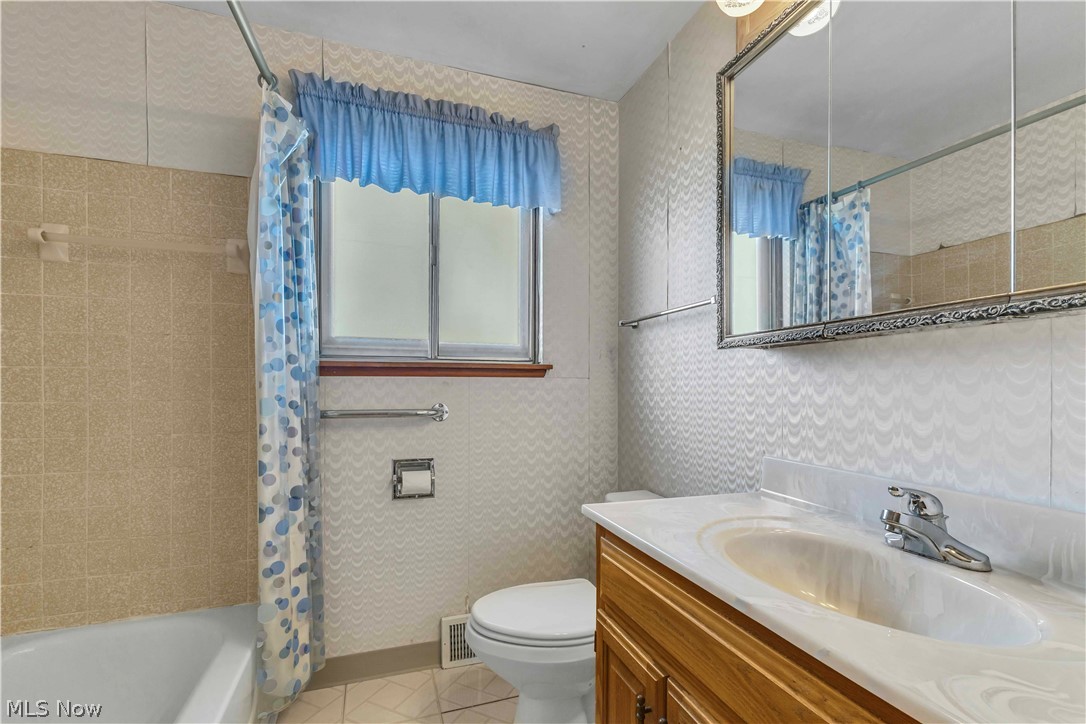 20559 Westwood Park Boulevard Strongsville OH 44149