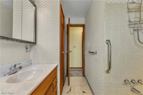 20559 Westwood Park Boulevard Strongsville OH 44149