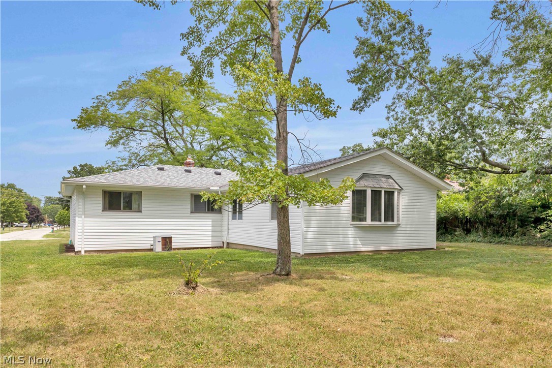 20559 Westwood Park Boulevard Strongsville OH 44149
